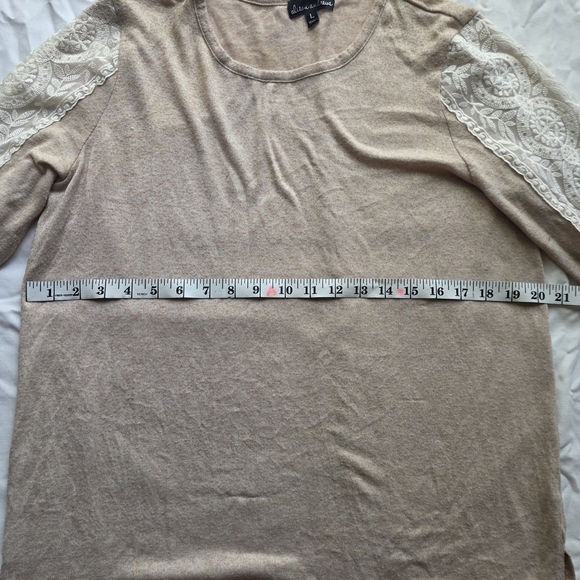 Alison Andrews - Picture 4 of 7